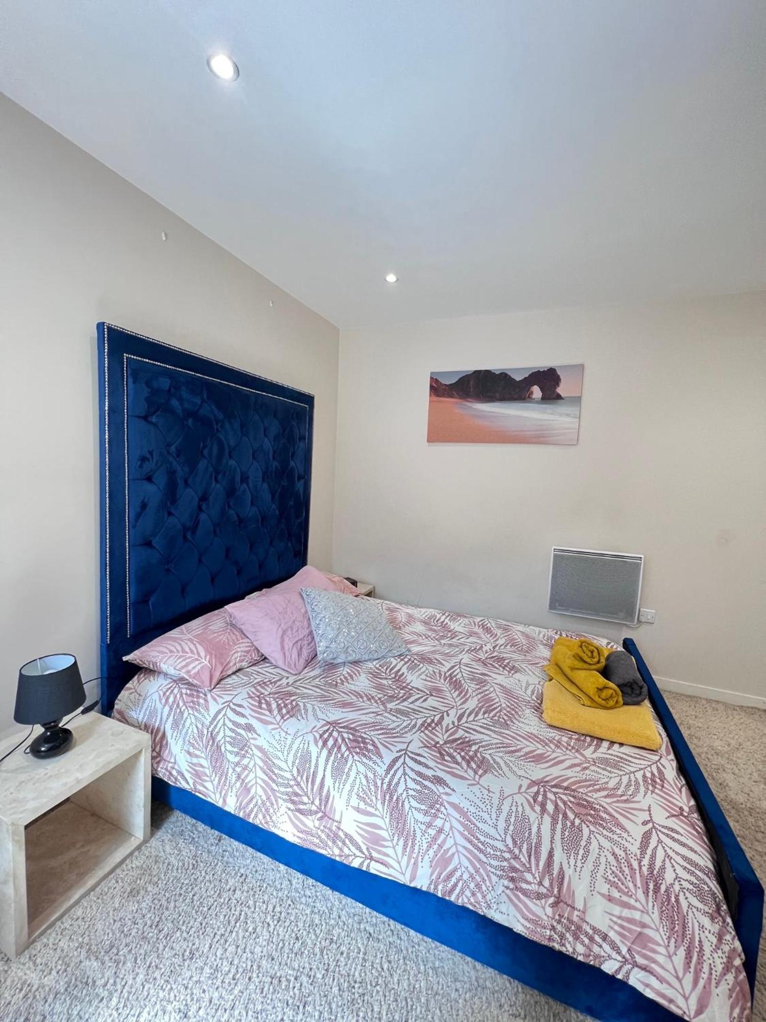 Great City Centre Getaway Apartment 2 Bed Near The Beach And Shopping Area Свонсі Екстер'єр фото